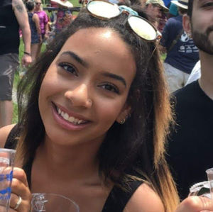 Meet your Posher, Olivia